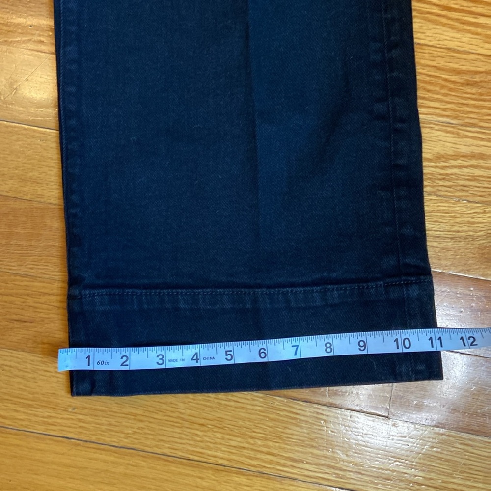 Ann Taylor Wide Crop Black Jeans. Size 12 - Picture 12 of 15